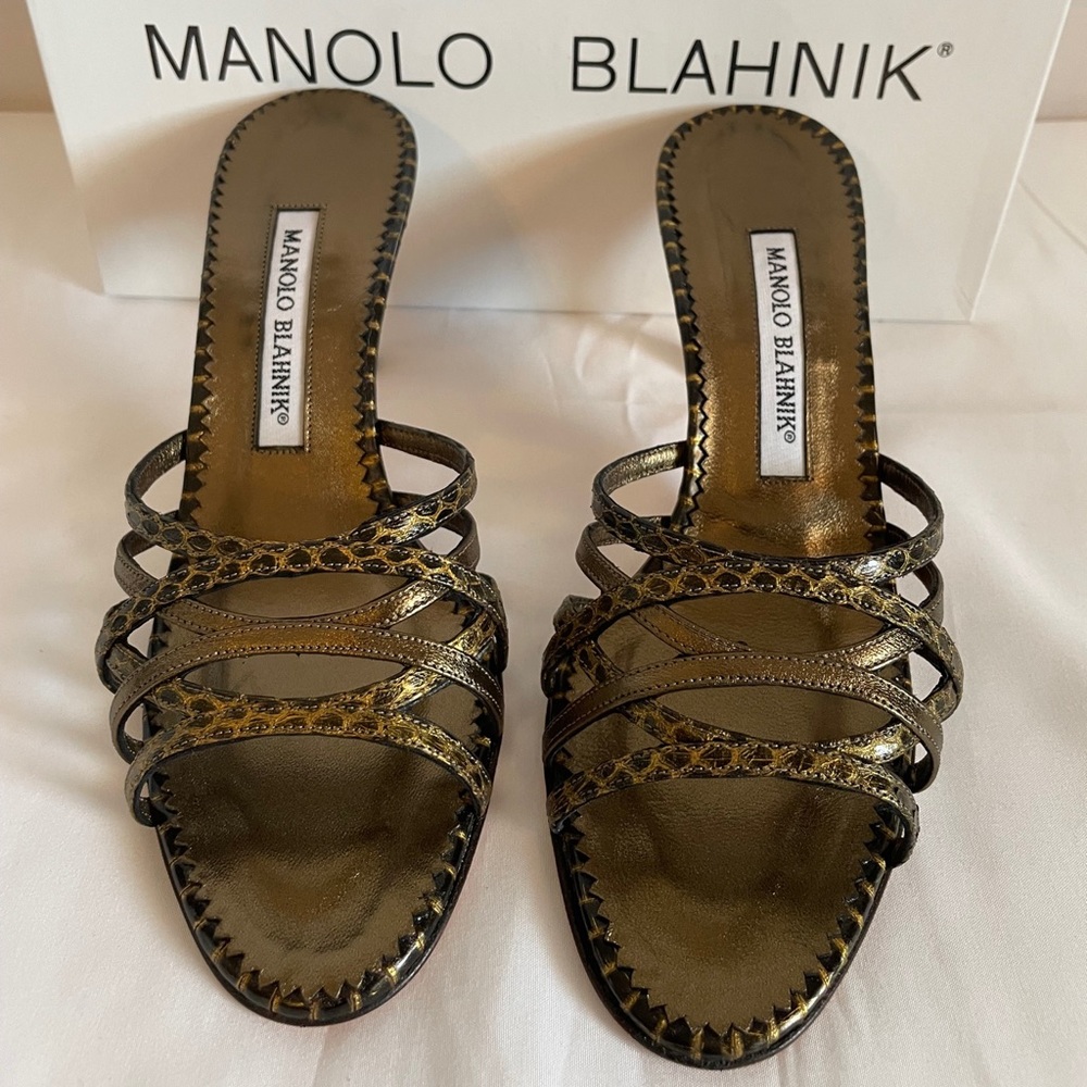 Manolo Blahnik Snake Skin Slip-On Shoes w/ Heel. Betsy Leather Beige Size 7 1/2